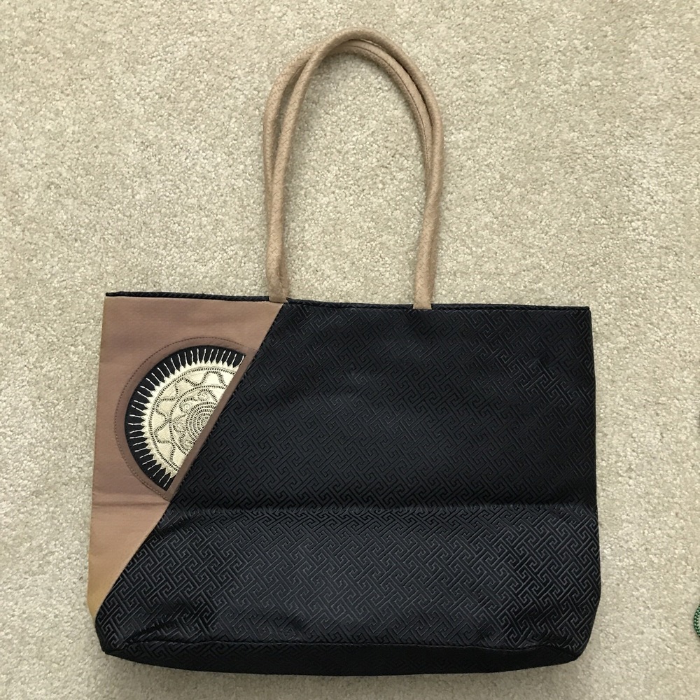 FCE Five Colors Earth Chinese‎ Embroidered Silk Purse